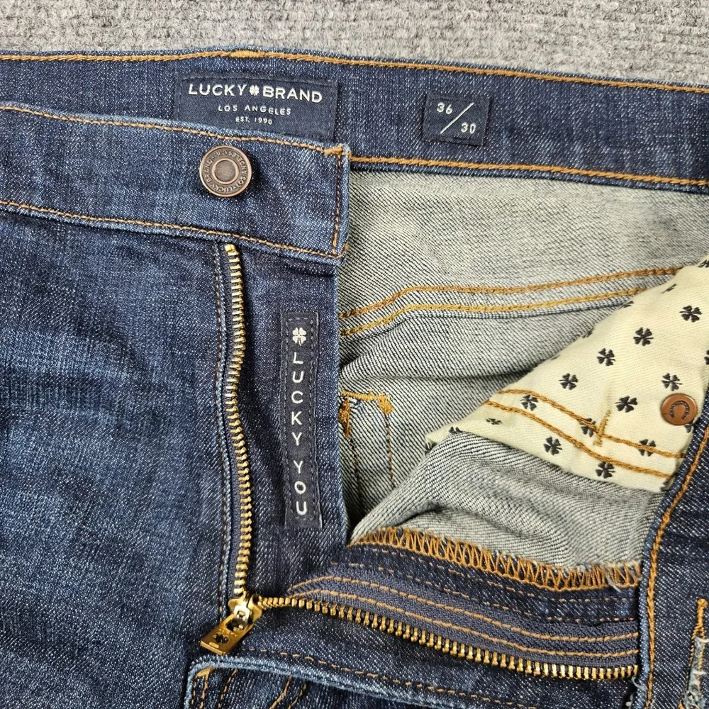 Lucky Brand 221 Straight Leg Jeans Mens 36x30 Dark Wash Pace 7MC1038 Denim